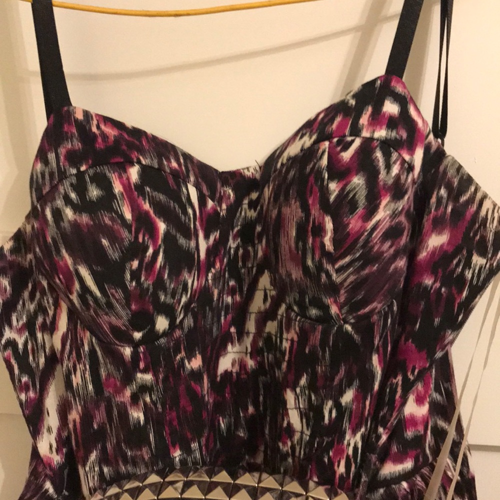 Dress - Picture 4 of 4